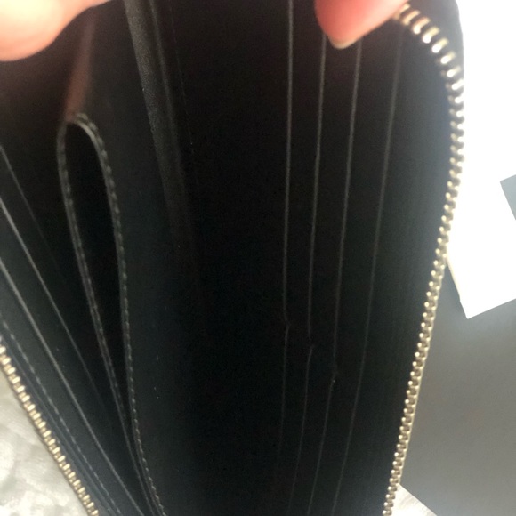 GUCCI ZIPPER WALLET - Picture 5 of 5